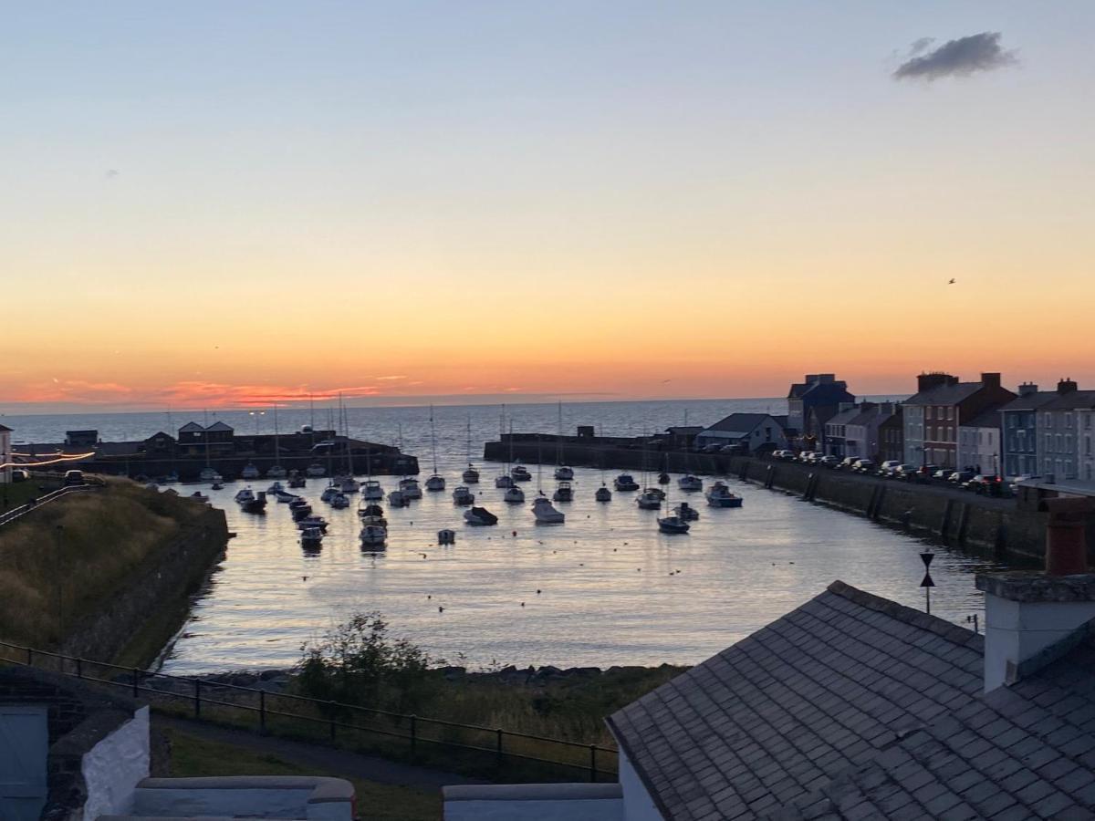 Aberaeron Island House - Panoramic Harbour Views Villa Exterior photo